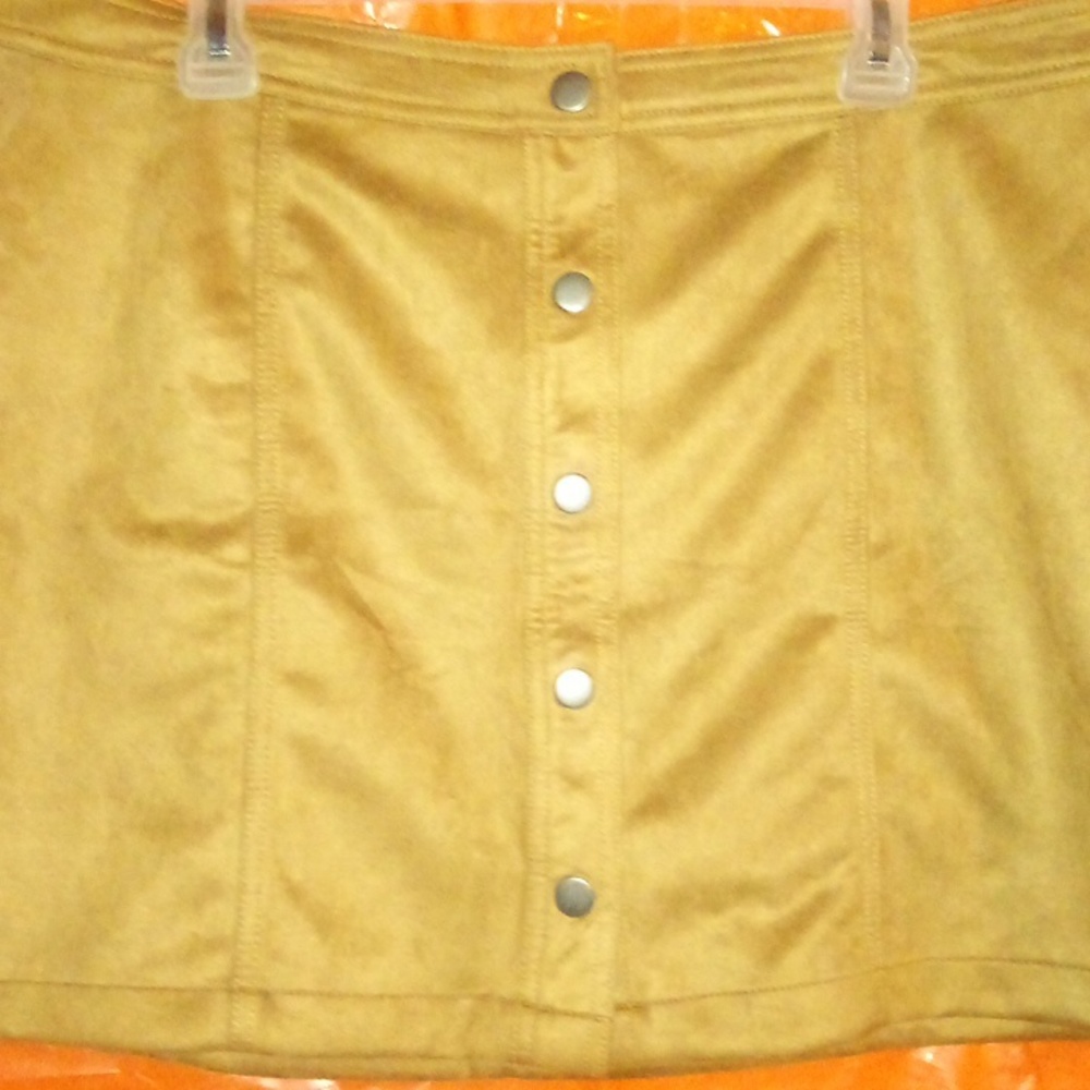 Lt. brown/Brown (5) snap button-up casual skirt @Size: 15-17 **See pics PLZ** - Picture 2 of 7